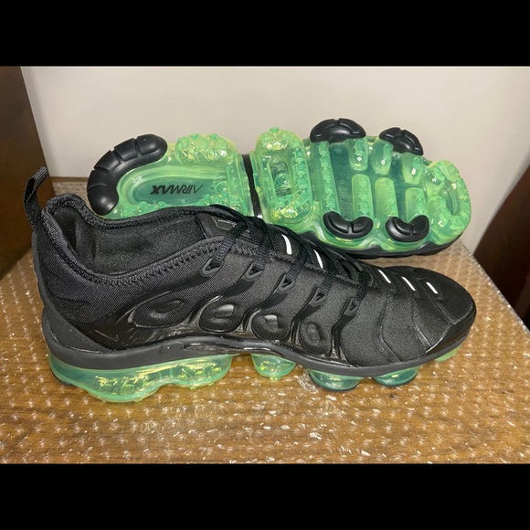 Nike Air Vapormax plus Black/Green - Picture 5 of 5